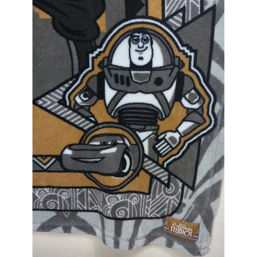 Rare Hollywood Studios Disney Mickey Film Fleece Blanket 36 